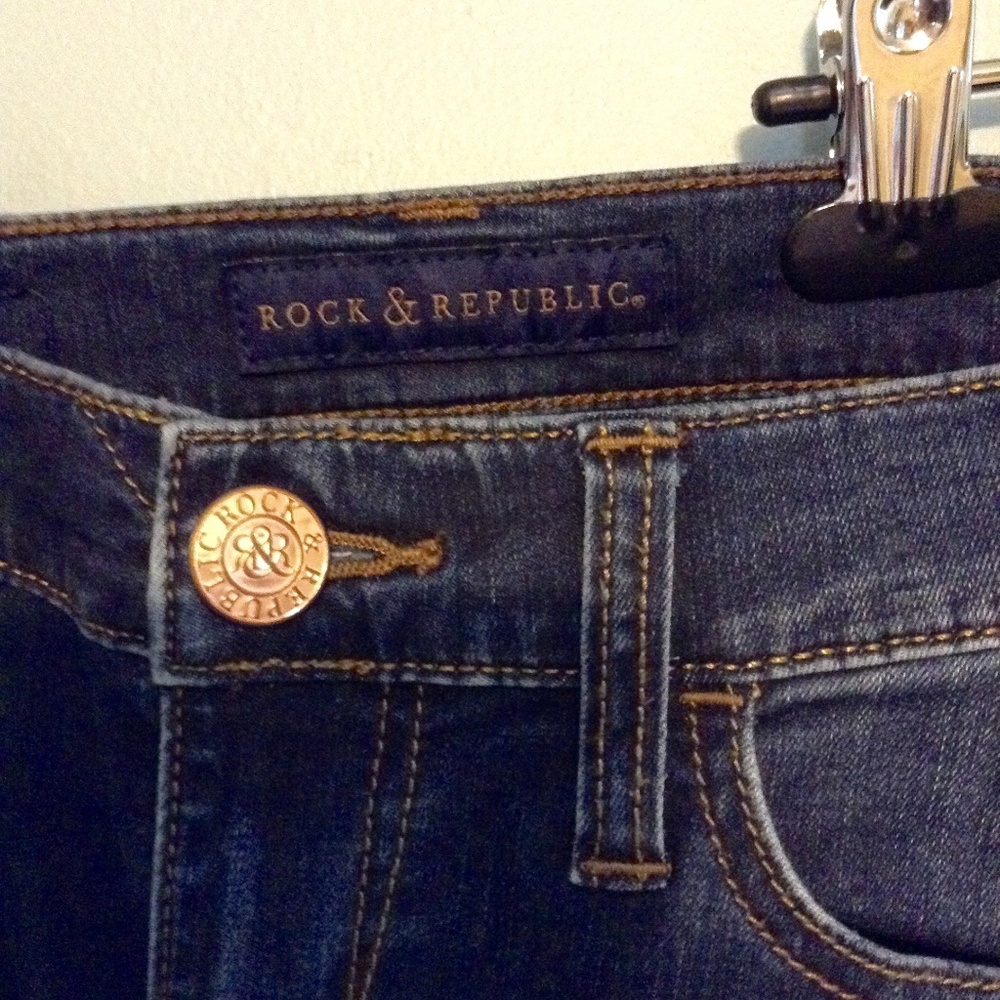 Like new Rock & Republic womens jeans - Picture 4 of 4